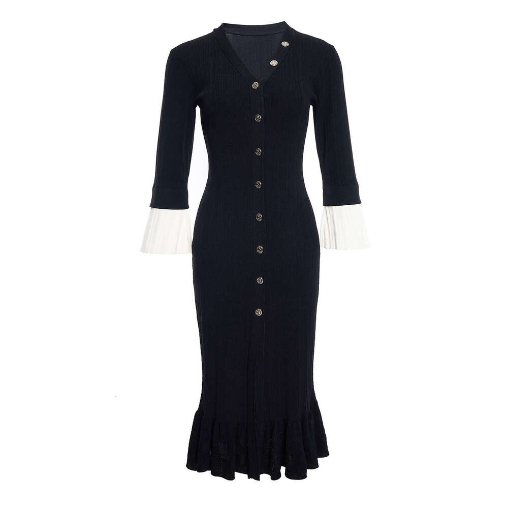 2026 Spring/Summer New Designer Elegant Slimming Fashion Knitted Dress Paired with Tight k30 Medium Long Skirt