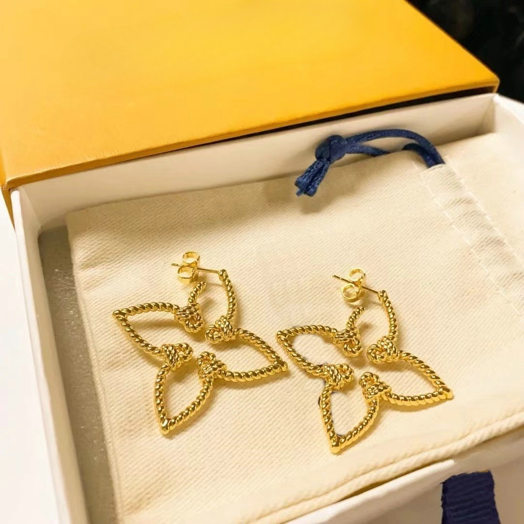 Womens Hoops Earrings for women stud Fashion Circle Simple Earring Jewelry Luxurys Designer Earings Letter Earring