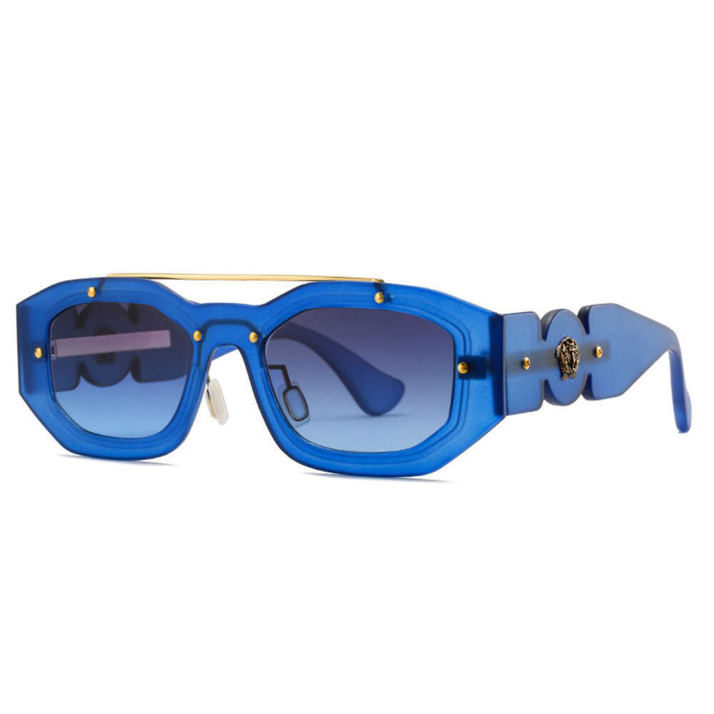 New Fashion European And American Trend Square Frame Modern Lens Sunglasses Wholesale Chunjinqiuli