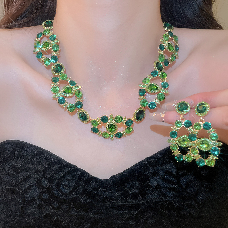 European American style diamond-studded round drop earrings necklace, palace-style luxurious and elaborate jewelry set, niche high-end accessories - view 4