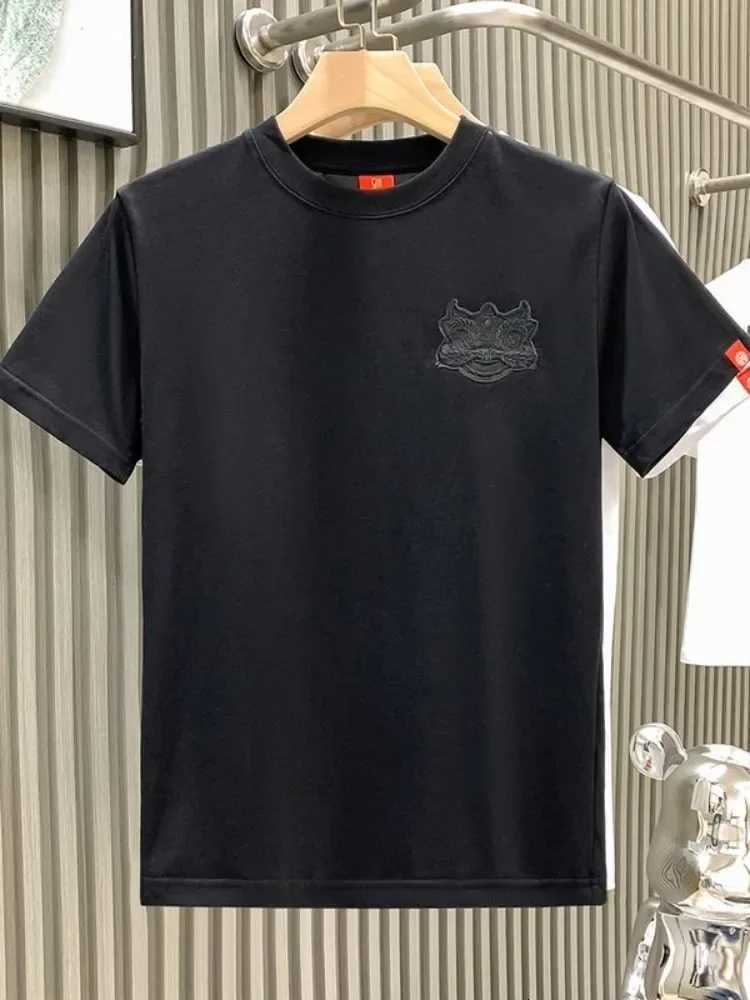 Male Tees Shirts Skinny Embroidery Lion New In Party Y2k Original Tops Hot Basic Korean Popular Clothes Cool Cheap Mens T-shirt C260326