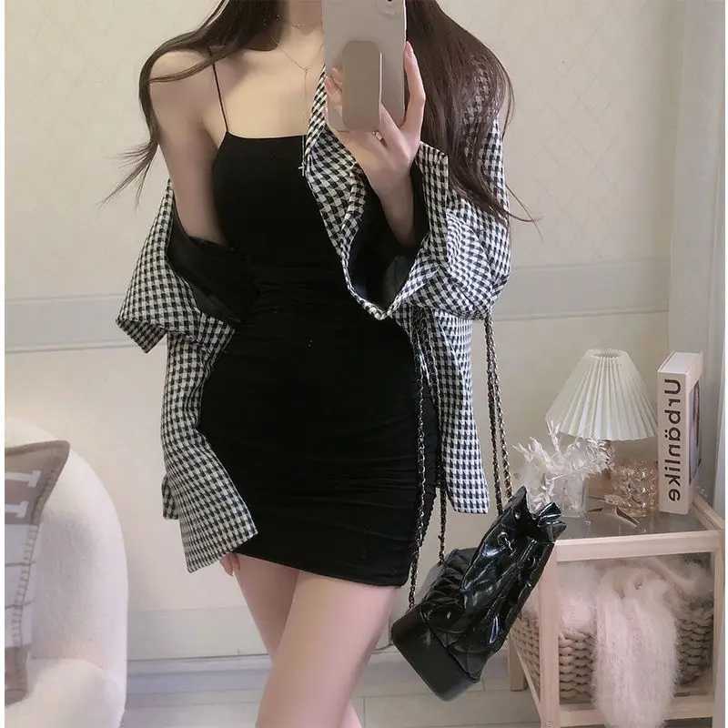 Womens Summer Solid Color Spaghetti Strap Sundress Sexy Mini Camisole Dress Bodycon Sleeveless Black for Club Party M260326