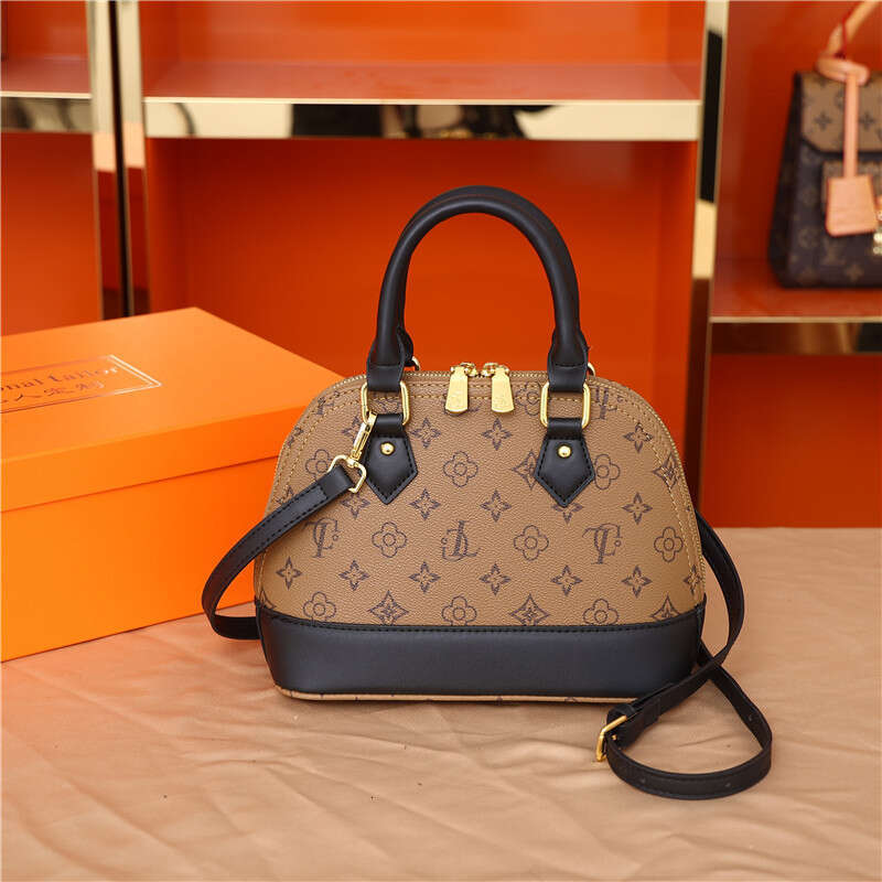 Vintage Print Handbag For Women 2026 New Model Simple And Stylish Shoulder Crossbody Fashionable Shell Bag