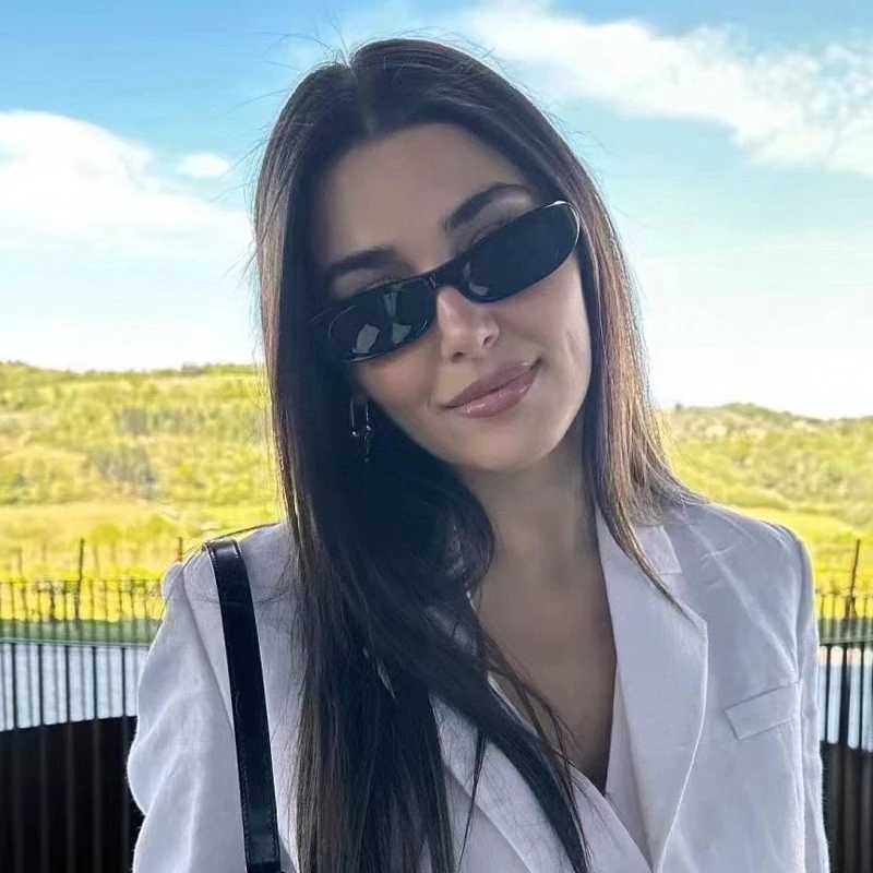 Cycling 2024 Retro Oval Frame Sunglasses Personalized Small Frame Jelly Color Trend Glasses Street Shooting Sun Glasses Female D260326