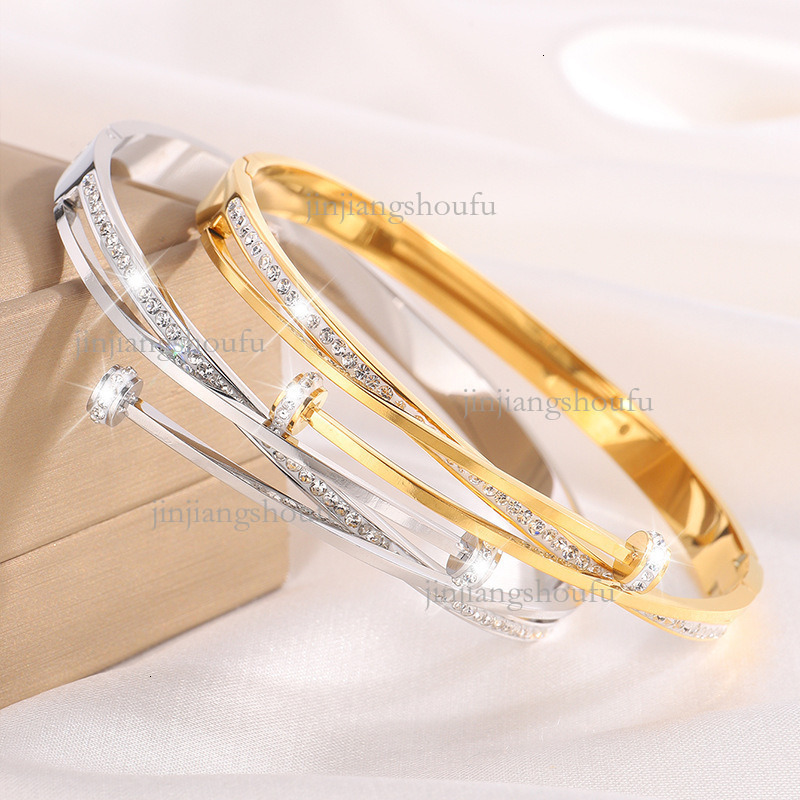 2026 Silver Plated Mobius Designer Couple Bracelet Luxury Women's Jewelry Stainless Steel Personalized Heart Shaped Love Bracelet High Quality Ac
