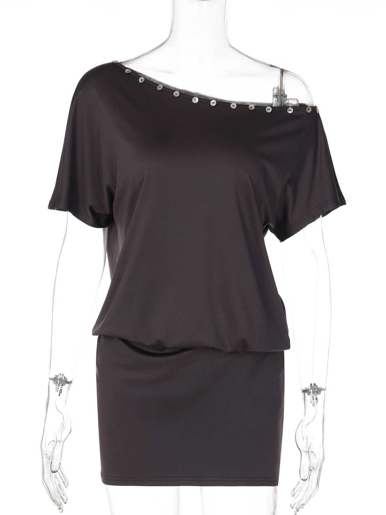 Hugcitar Women Fashion Skew Collar Solid Short Sleeve Buttons Ruched Sexy Mini Dress Spring Summer Casual Clothes Party Club M260326