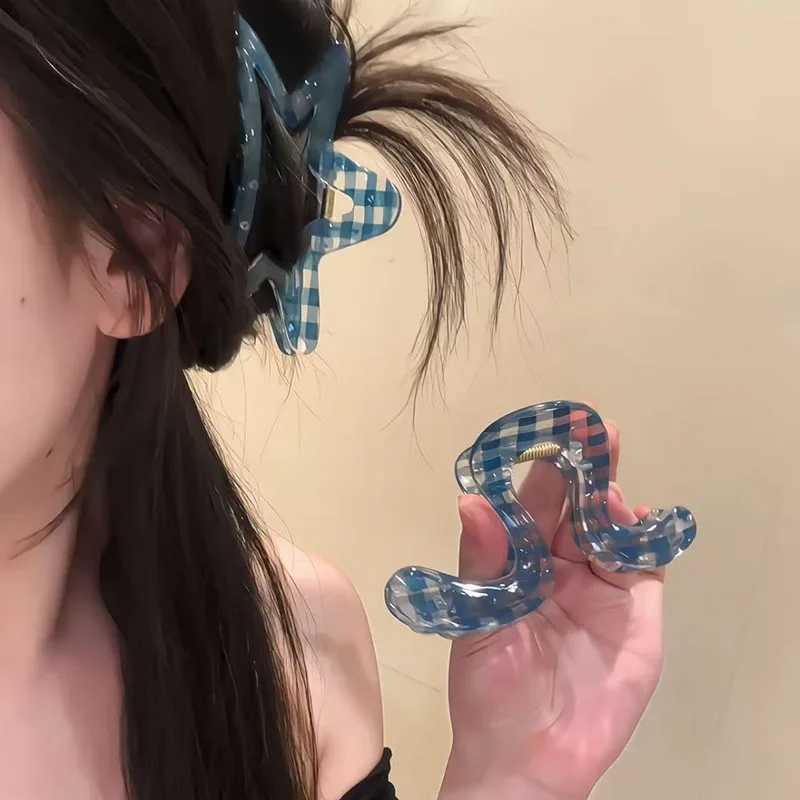 Deep Blue Crystal Textured Plaid Spliced Flower Hair Clip Vintage WomenS Bun Hair Quality Shark Clip Hair Accessory H260326