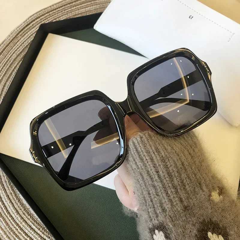 Vintage Oversize Square Sunglasses Women Luxury Brand Big Frame Women Sun Glasses Black Fashion Gradient Female Glasses Oculos D260326