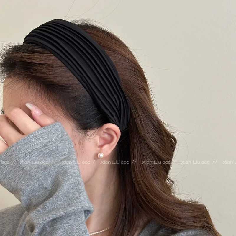 Korean striped wide brim headband women 2025 new high cranial top fashionable hair accessories D260326