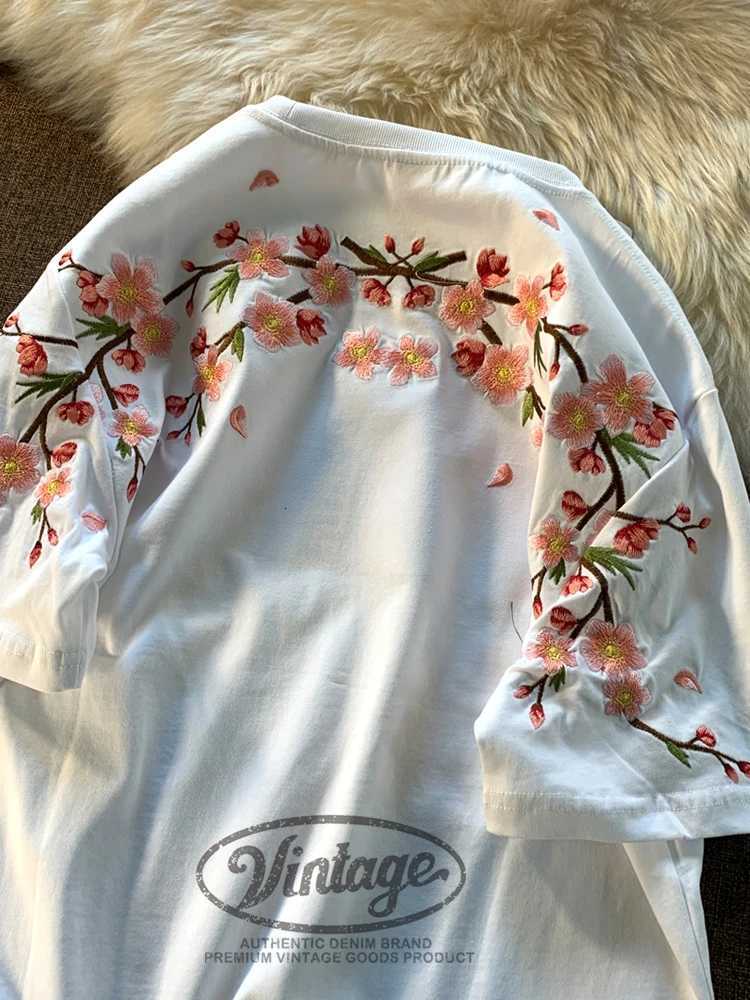 Embroidery T Shirt Man Flower Fashion Harajuku T Shirt Women Cotton Japanese Hip Hop Tees Short Sleeve Streetwear High Quality C260326