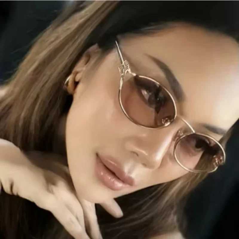 1Pc Trendy and Fashionable Metal Oval Frame Womens Sunglasses a Must-Have Fashion Accessory for Parties Beach Vacations D260326