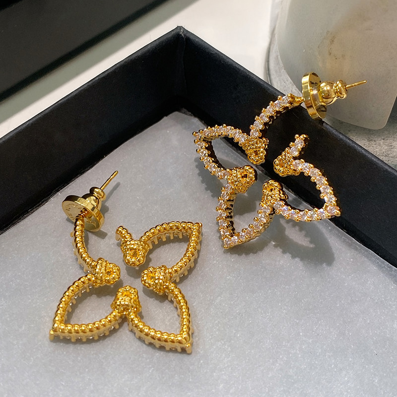 Super-Sparkling Zircon Diamond-Shaped Flower Earrings Luxury Earrings Personalized Fashion Earrings
