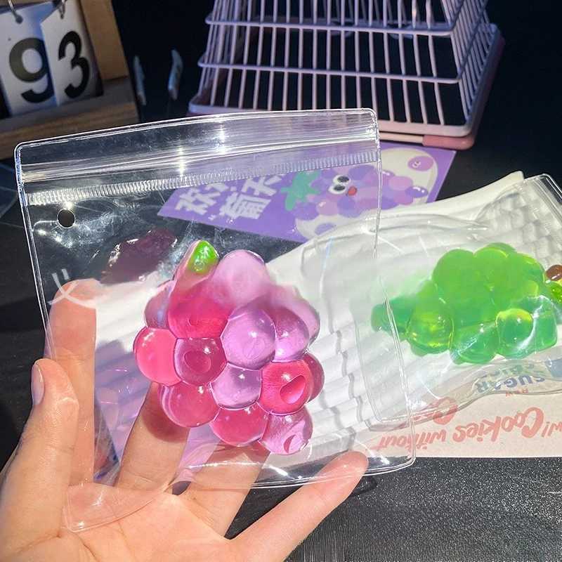 2pcs PurpleGreen Grapes Fidget Toy Squeeze Stress Relief Hand Toy Anti-Anxiety Fruit Stretchy Slow Rising Creative Sensory Toy H260326