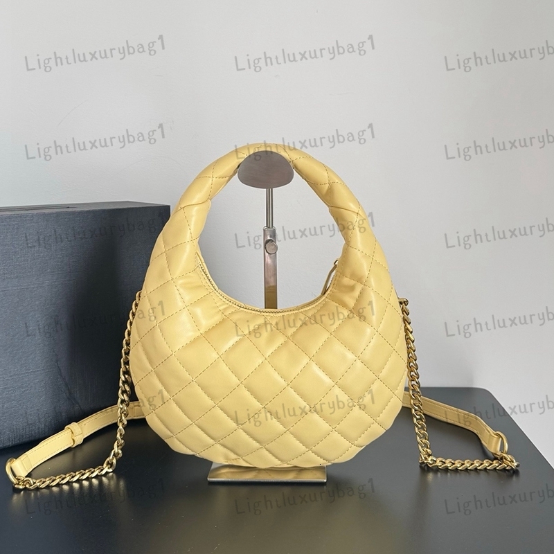 Designer Icarino Quilted Nappa Leather Lucky Handbag Soft Genuine Leather Bucket Bag Crossbody Shoulder Bag Large Capacity Chic Elegant Fashion Women 260326