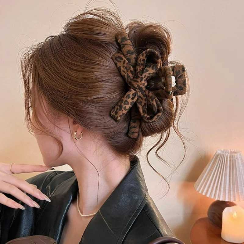 Leopard print bow clip elegant large shark clip new autumn and winter back of the head hair clip stylish clip H260326