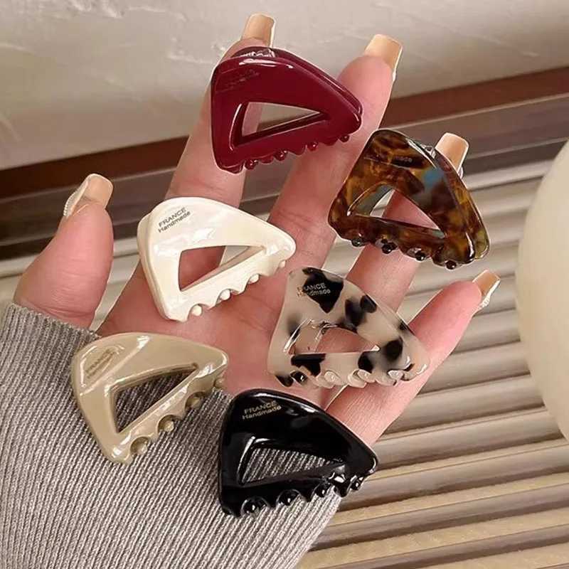 French Style Triangle Acetate Small Hair Claw For Women Girl Sweet Hair Ornament Mini Claw Clip Hairpin Hair Clip Hair Accessory H260326