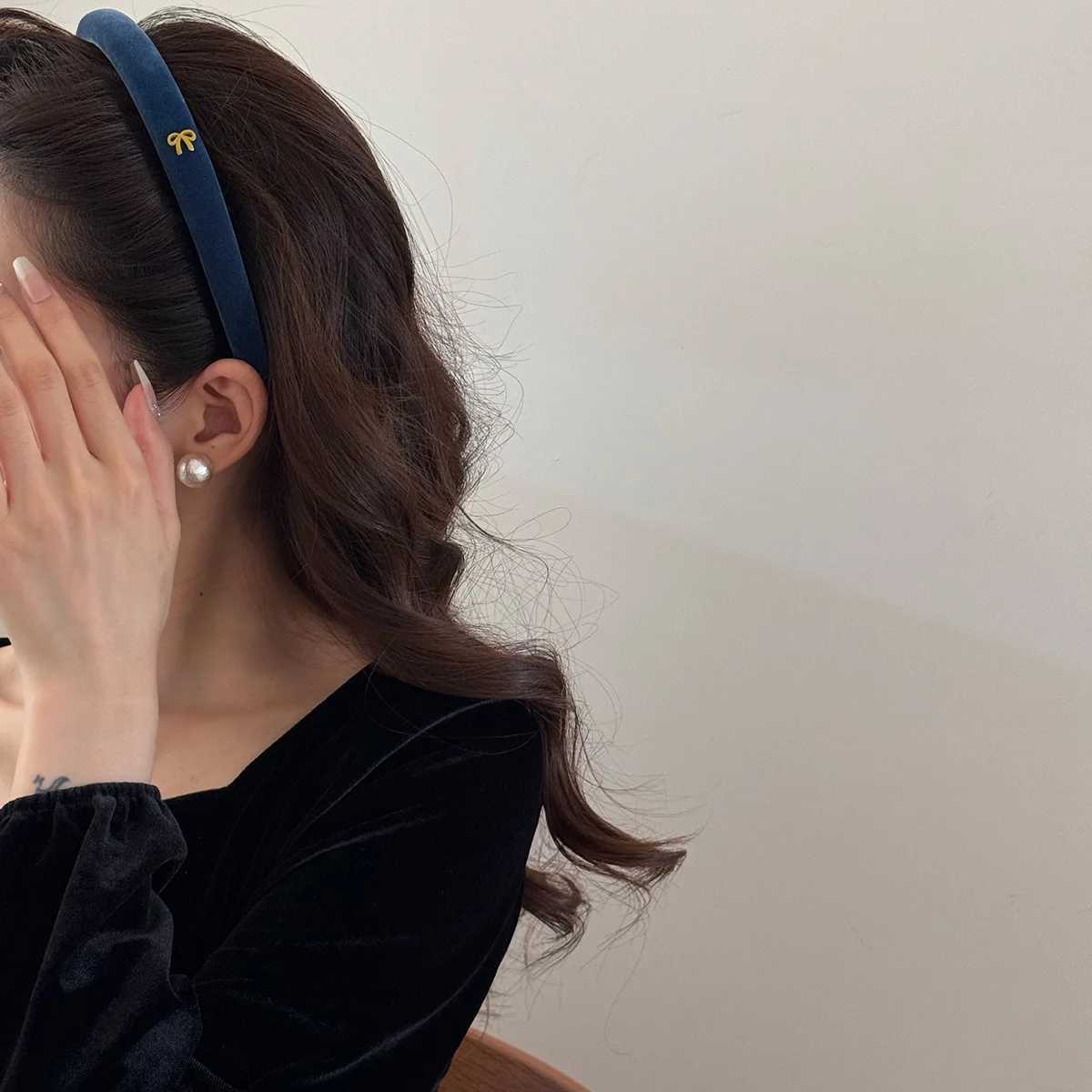 Autumn Headband 2025 New For women girl hair band vintage Hoops new in kpop sweets hoop makeup korean washing leading fashion D260326