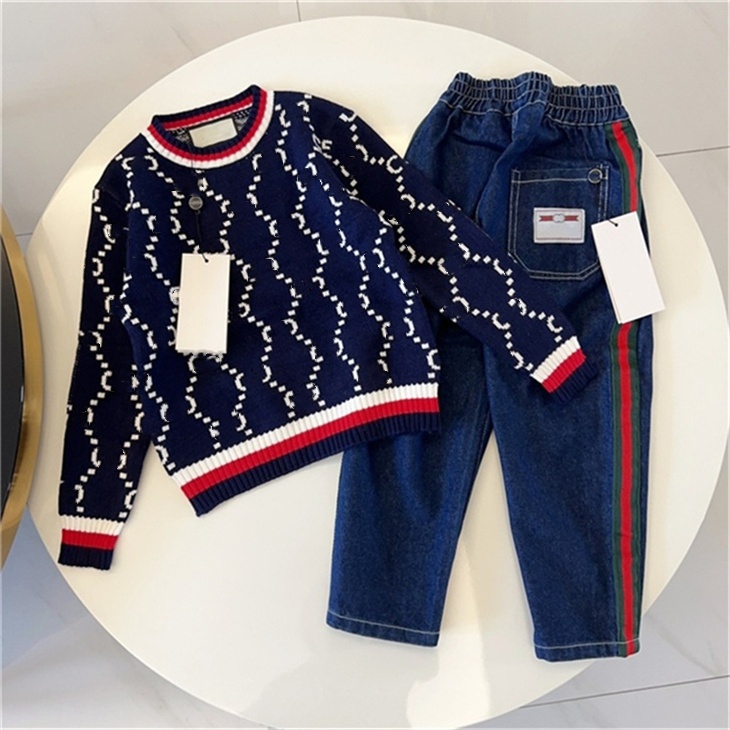 Children's designer Kids Sweater fashion brand classic pattern long sleeved children's clothing luxurious outdoor casual top and pants two piece set Kids Clothing D5