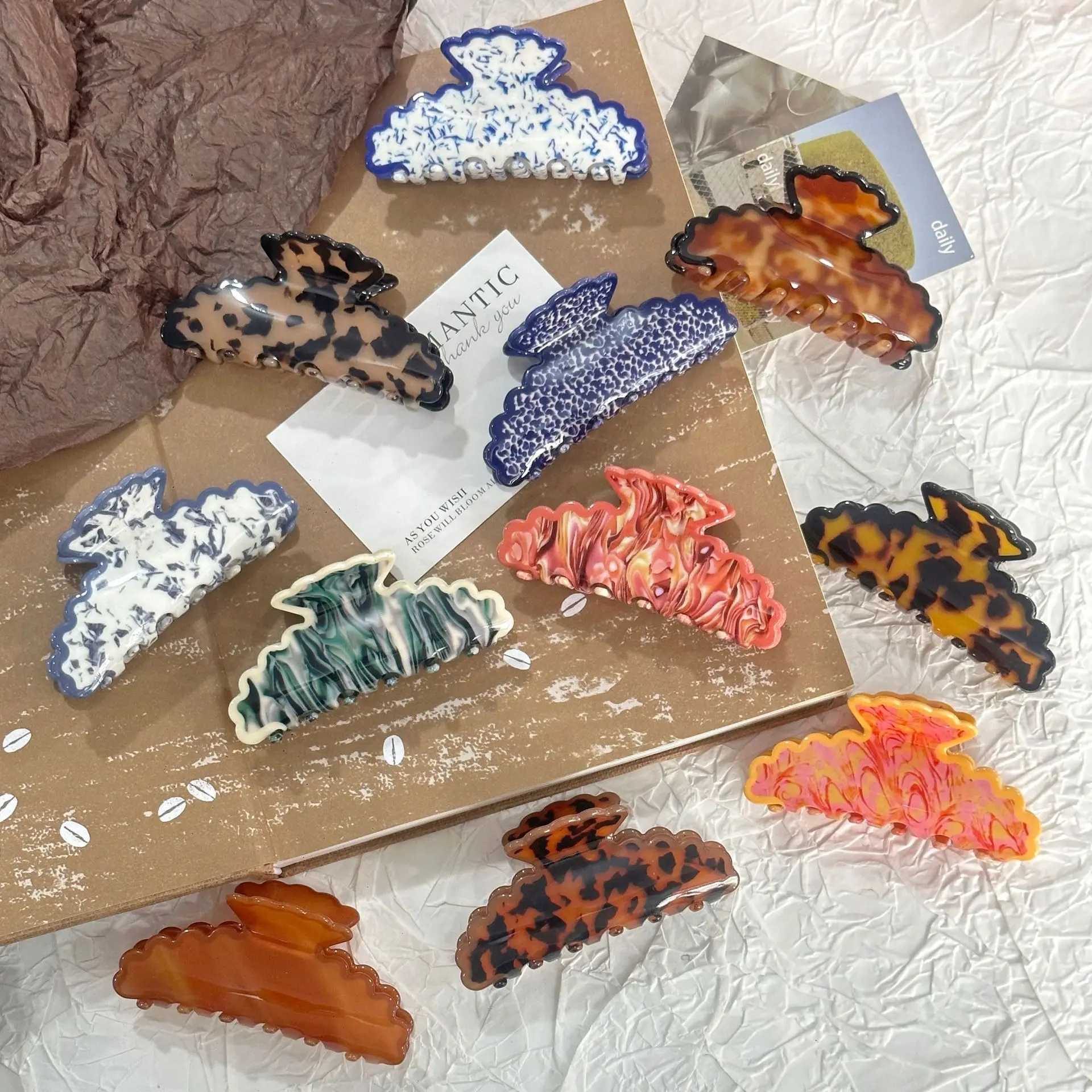 NEW Blue and White Porcelain Colour Hair Claw Wave Edge Classic Style Acrylic Hair Claw Clips Hair Accessories for Women Girls H260326