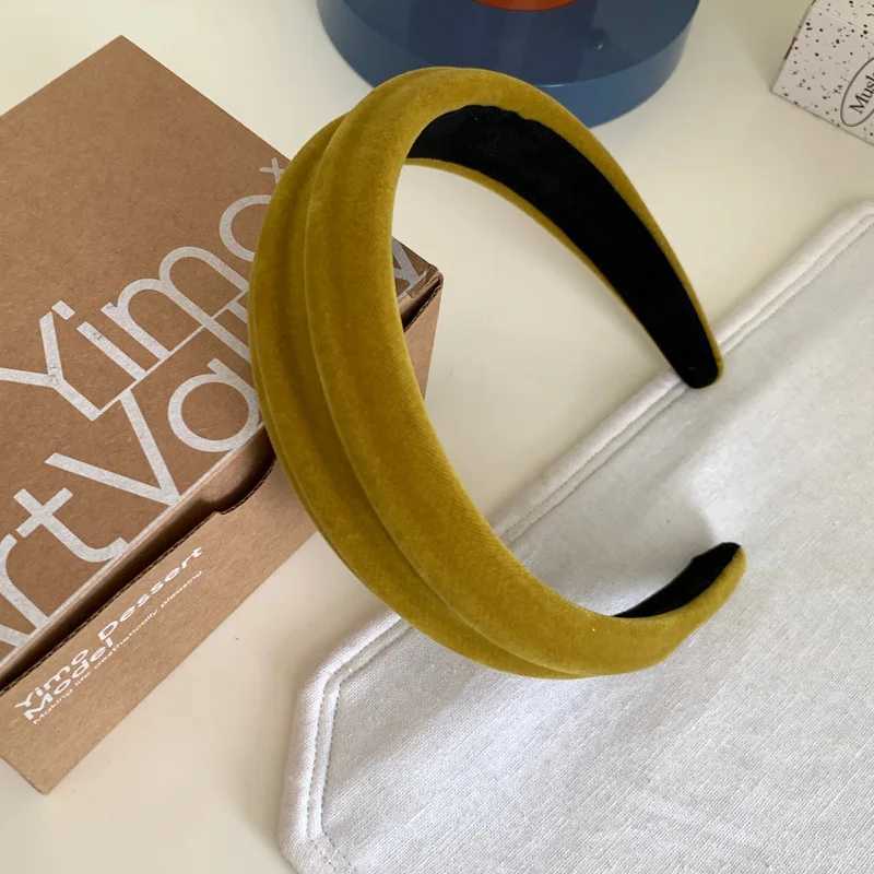 Winter Flannel Headband Non Slip Hair Accessories for Women Fashion Embossed Design Hair Hoops Headbands for Women D260326