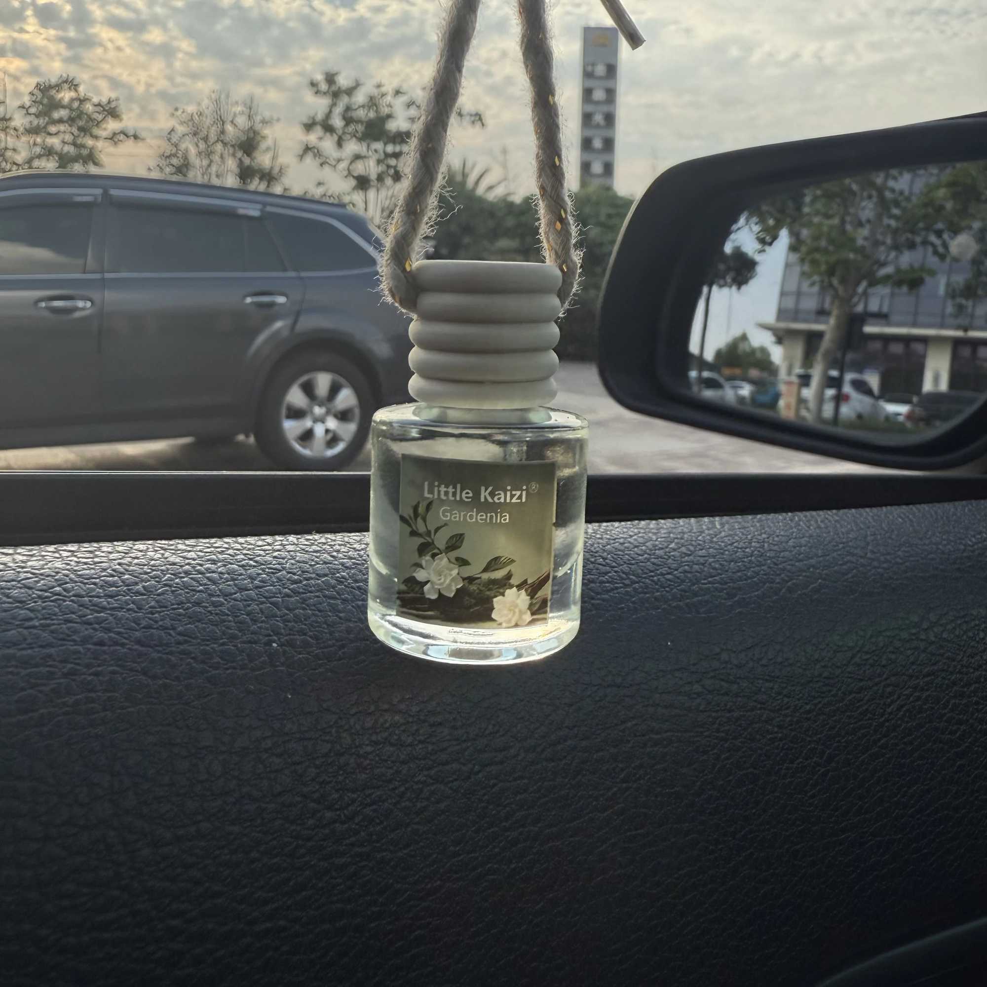 Little kaizi Scented Car Air Freshener - Long Lasting Car Diffuser - Last 60 Days H260326