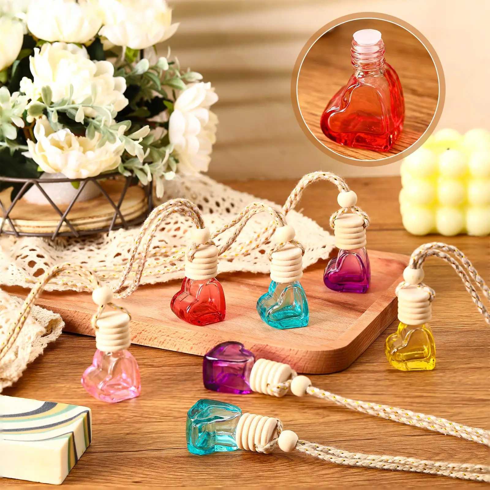 Car Fragrance Bottle Ornament Hanging Empty Bottles Heart Shaped Essential Oil Diffuser Air Freshener Scent Interior Accessory H260326
