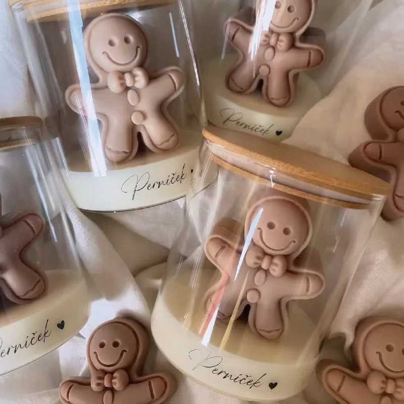 2pcs Christmas Gingerbread Man Cup Scented Candles Holiday Gifts Home Atmosphere Scented Candles Soybean Mixed Wax H260326