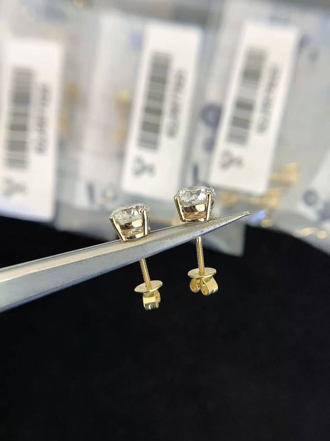 Classic 14k White Gold Brilliant Cut Lab-Created Diamond Stud Earrings Four-Prong Setting 65mm D Color IGI Certified Trendy