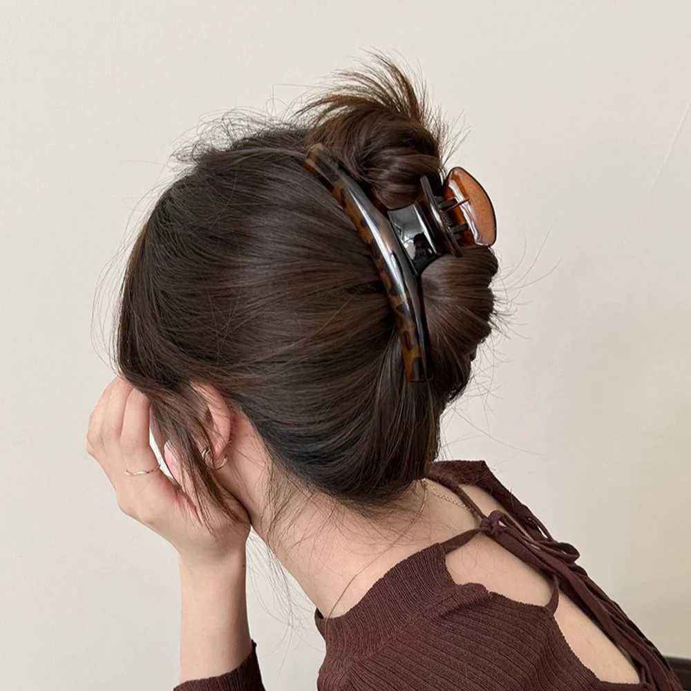 Leopard Large Hair Claw Clips Geometric Crab Hair Clamps Women Girls Simple Shark Barrettes Hairpin Ponytail Hair Accessories H260326