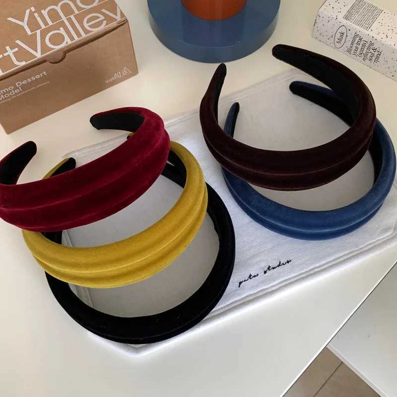 Winter Flannel Headband Non Slip Hair Accessories for Women Fashion Embossed Design Hair Hoops Headbands for Women D260326