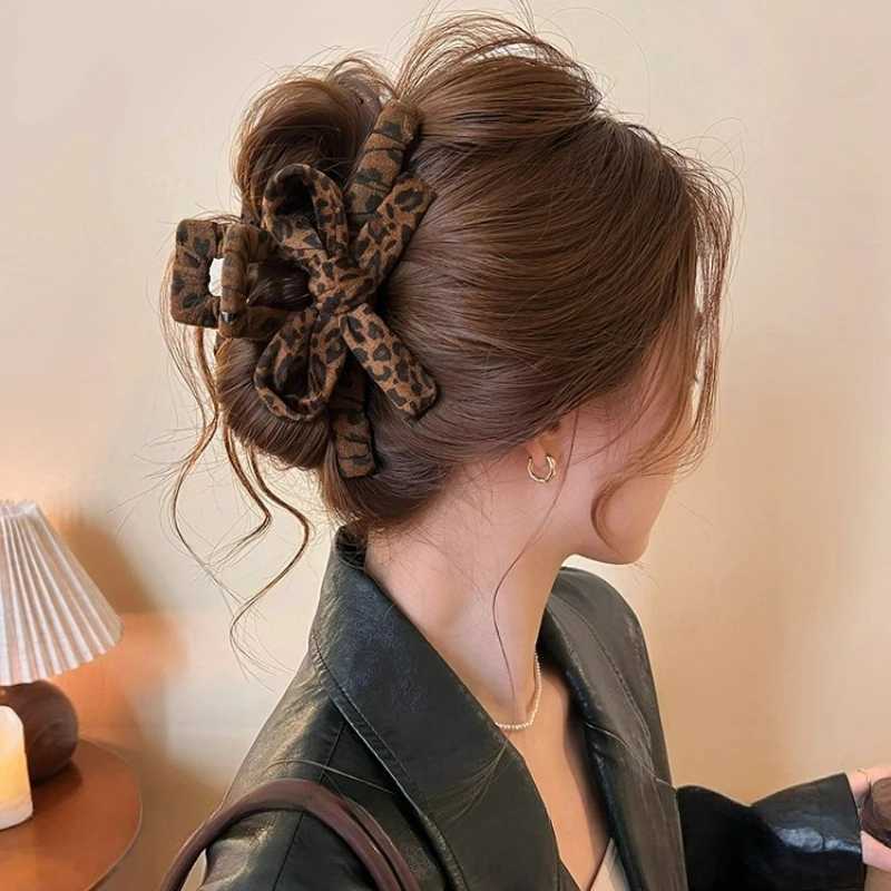 Leopard print bow clip elegant large shark clip new autumn and winter back of the head hair clip stylish clip H260326