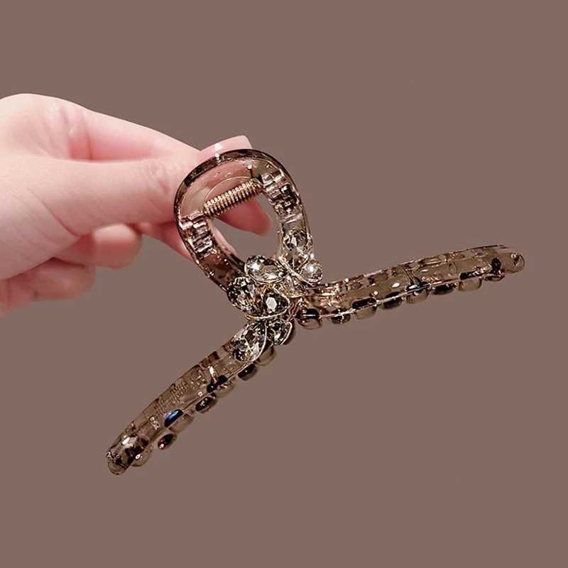 Retro Crystal Butterfly Hair Clip Acrylic Material Large Hair Grip High-end Korean Style Womens Hair Accessories H260326