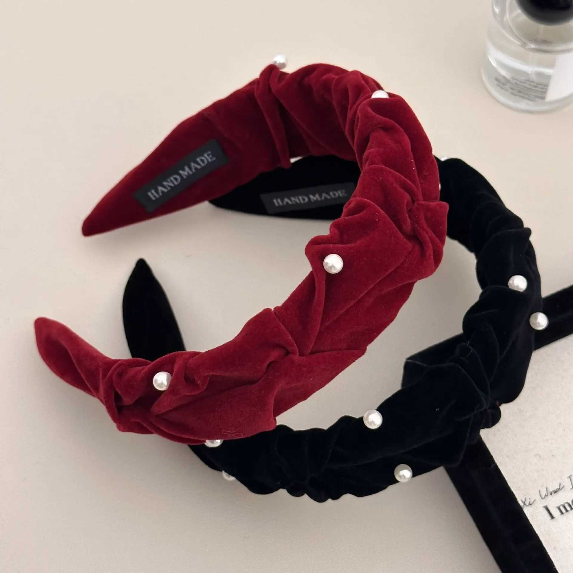 1 vintage velvet pleated hairband for women - pearl wide-brimmed headband simple and versatile elegant hair accessory D260326