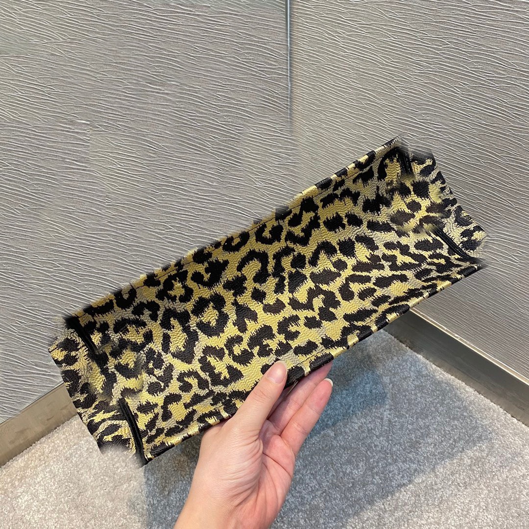 Master quality tote bag ss390 bag designer bag Luxury 2025 New Leopard print embroidered canvas tote bag, handbag, women's shoulder bag