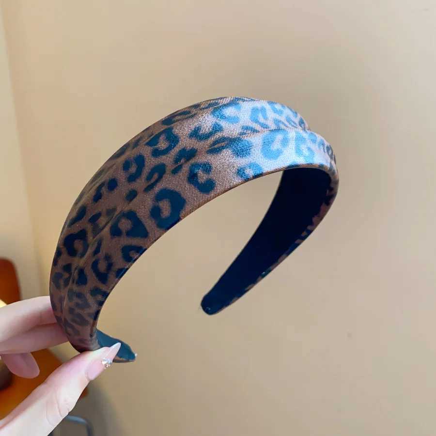 Luxury Leopard Print Leather Headbands for Women Vintage Wide Bump High Skull Top Hair Hoop Autumn Winter Headwear Party Decor M D260326