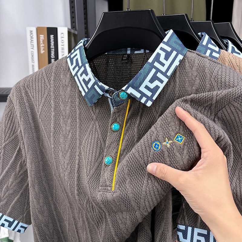 High End Luxury Mens Polo Shirt Color Blocked Lapel Short Sleeve T-Shirt Summer New Embroid Wrinkle Resistant Fashion Menswear C260326