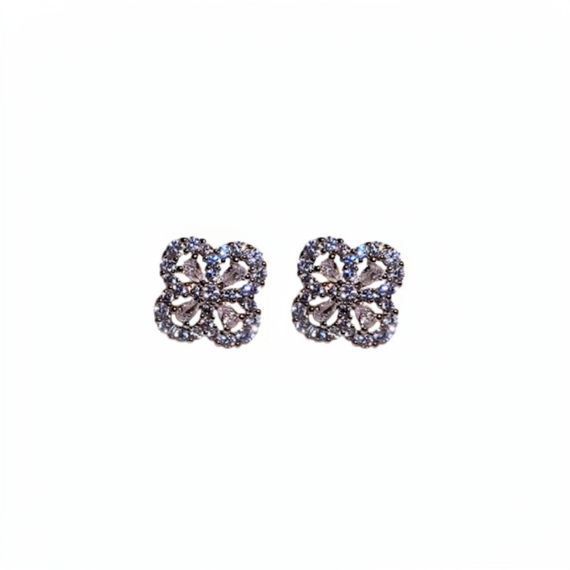 Full Diamond Four-Leaf Clover Light Luxury High-End Niche Design Simple Elegant Exquisite Zircon Earrings Sparkling - view 5