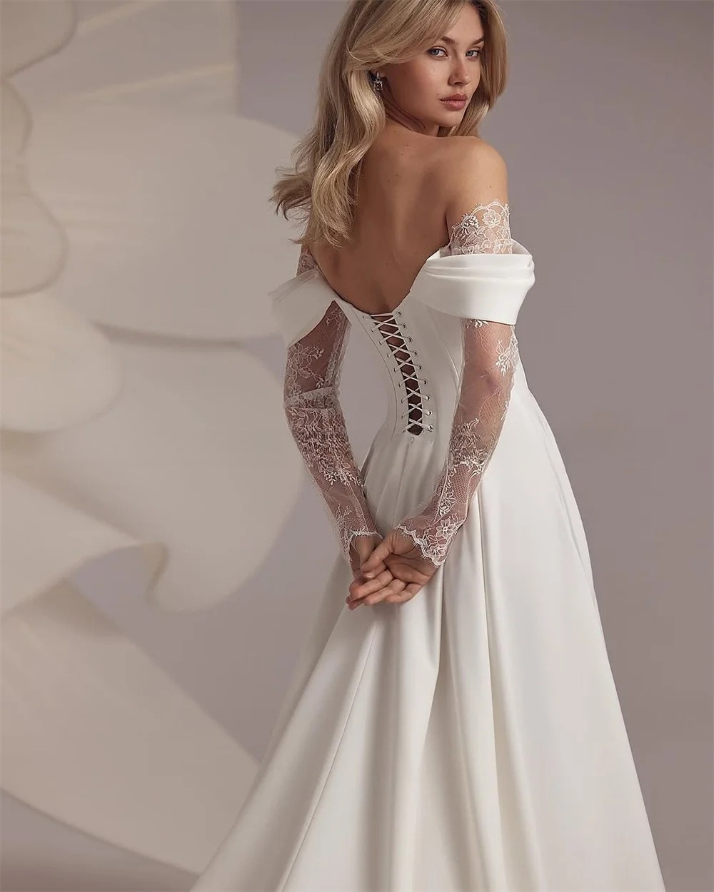 Elegant Off Shoulder Wedding Dresses A-Line Sheer Lace Long Sleeves Lace-up Back Bridal Gowns Customized vestidos de novia M26