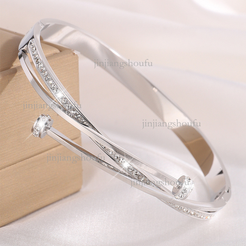 2026 Silver Plated Mobius Designer Couple Bracelet Luxury Women's Jewelry Stainless Steel Personalized Heart Shaped Love Bracelet High Quality Ac