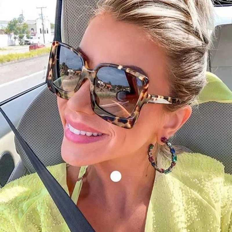 Big Frame Fashion Oversized Sunglasses Women Oversized Plastic Female Gradient Sun Glasses gafas de sol UV400 Eyewear D260326