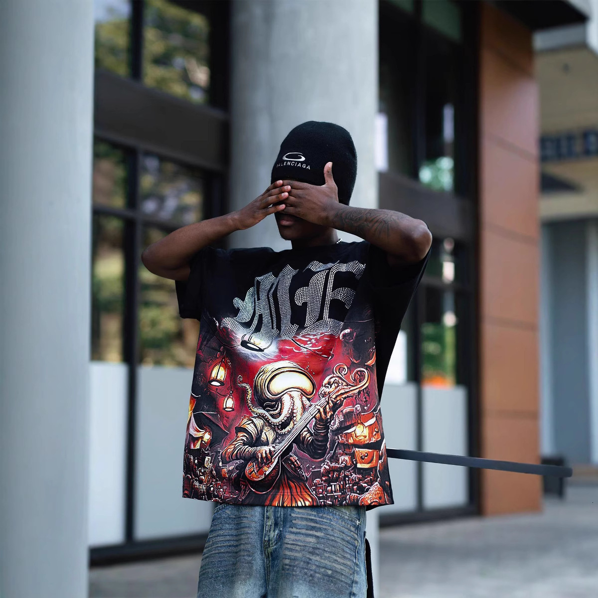 Designer Shirt Refreshing Comfortable Fabric Womens T-Shirt Short Sleeve Embroidery Free Style Daily Wear High Quality Summer New Couple's Style 