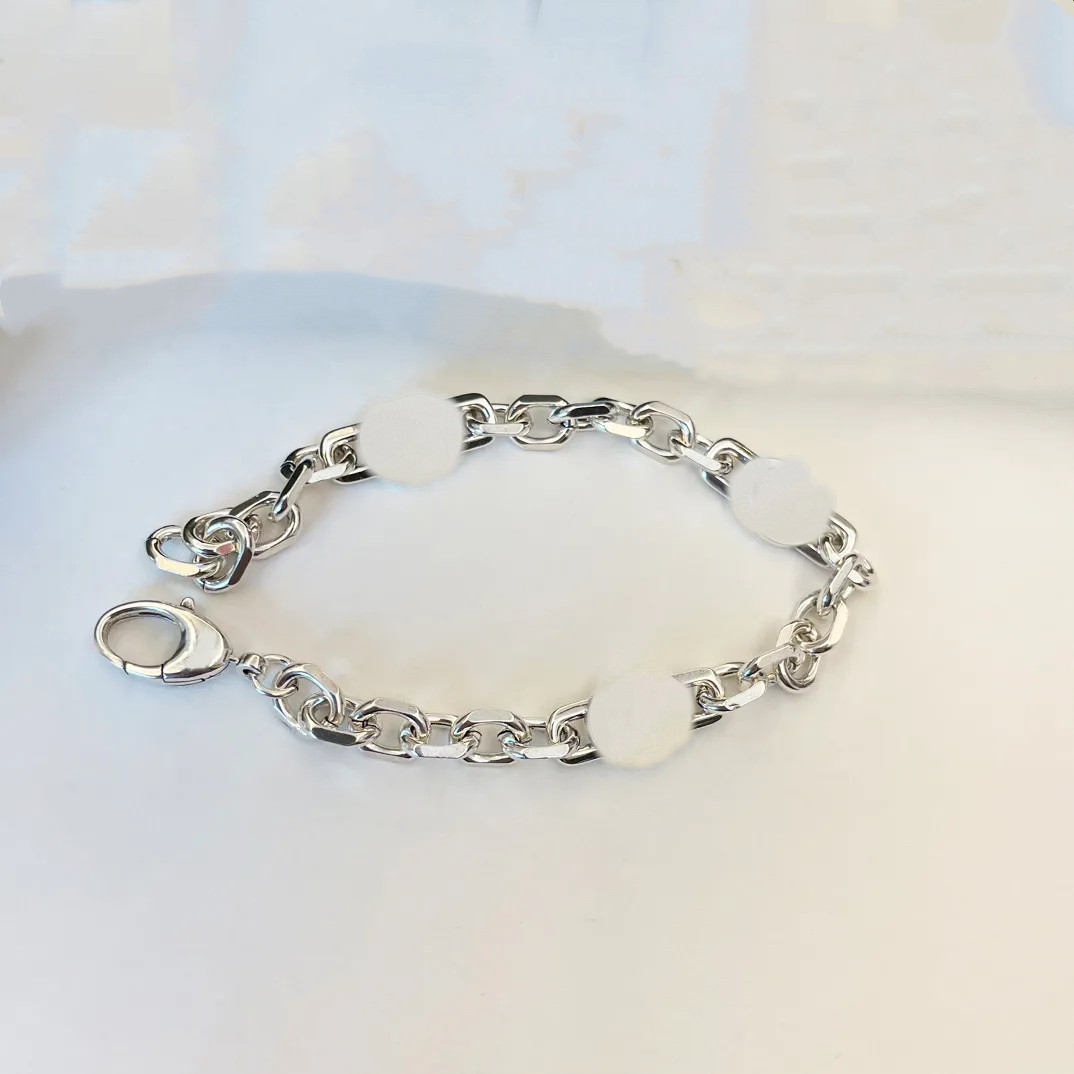 New unisex designer bracelet, fashionable and cool, suitable for both men and women as a couple chain gift