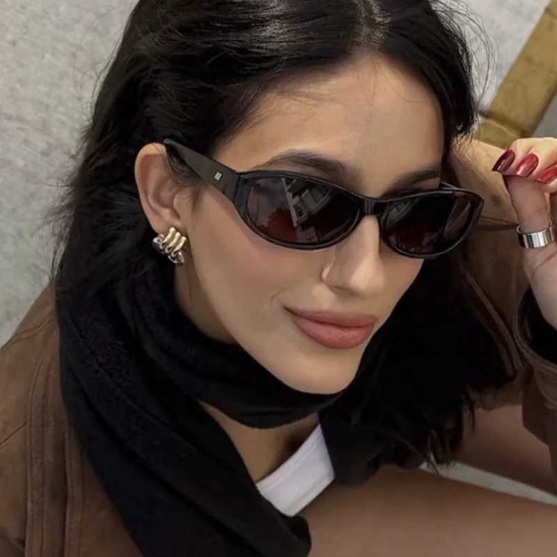 New Style Plain Trendy Square Sunglasses Fashion Small Frame High-End UV Resistant Sun Glasses Street Photography Eyewear D260326