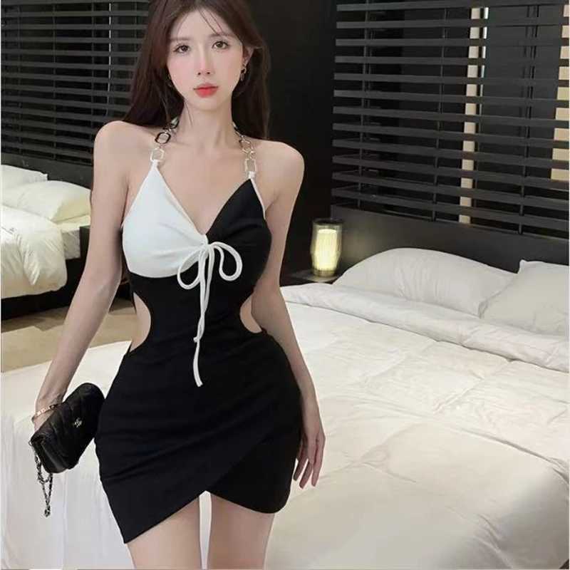 Summer color contrast chain sexy backpack-hip skirt Europe and the United States spice girls slimming halter dress female M260326