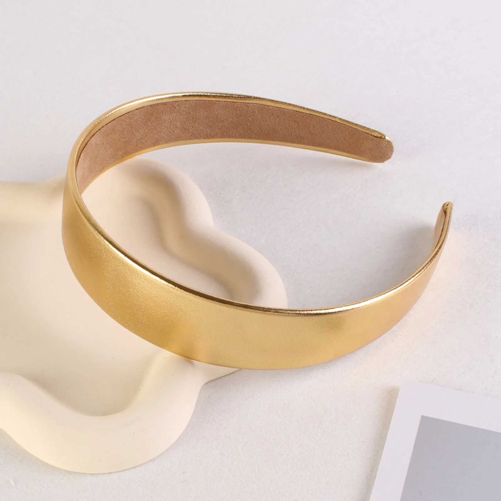 1PC Metallic Headbands Set Gold and Silver Hair Accessories Stylish and Simple Head Hoops Ideal for Daily and Party Looks D260326