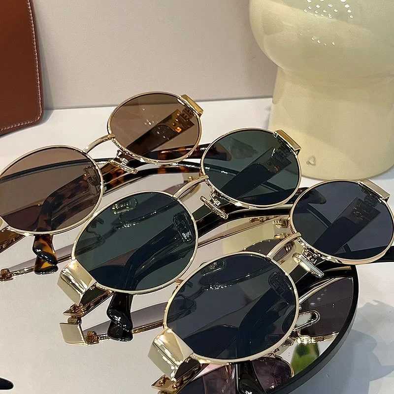 Retro Metal Frame Pilot Oval Sunglasses Women Men Brand Designer Vintage Round Sun Glasses Luxury Green Lens Shades D260326