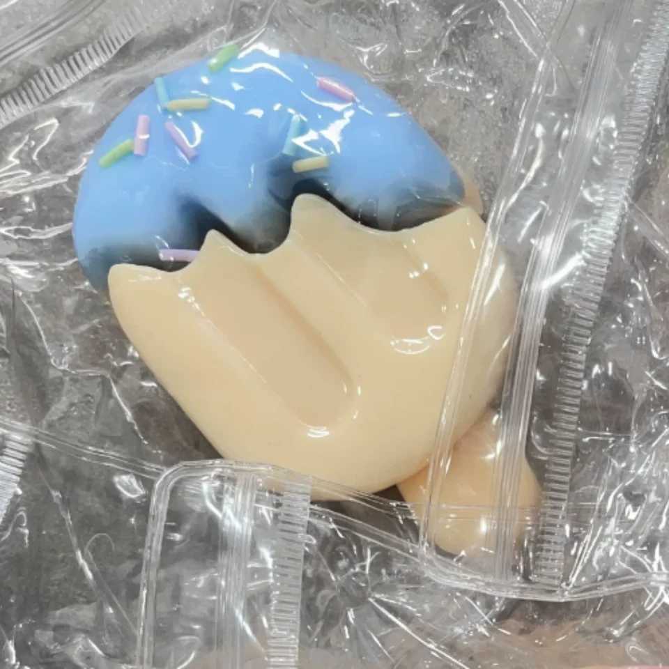1-Pack Cute Blueberry Lava Ice Squeezable Toy Soft Squeezable Toy High-Value Popsicle Stress Relief Toy Anti-AnxieTY Ma H260326