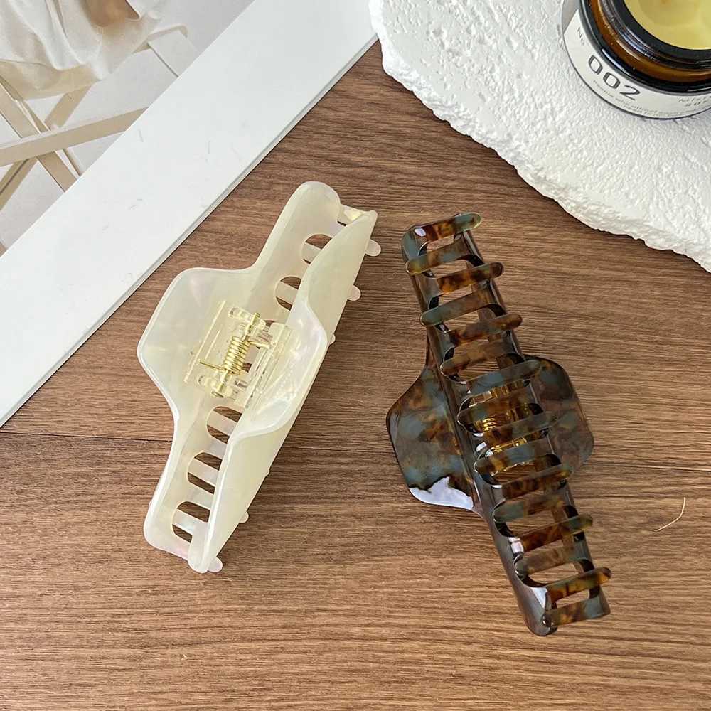 1pc New retro grip clip with premium texture back of head hair with shark clip temperament hair clip hair accessory headwear H260326