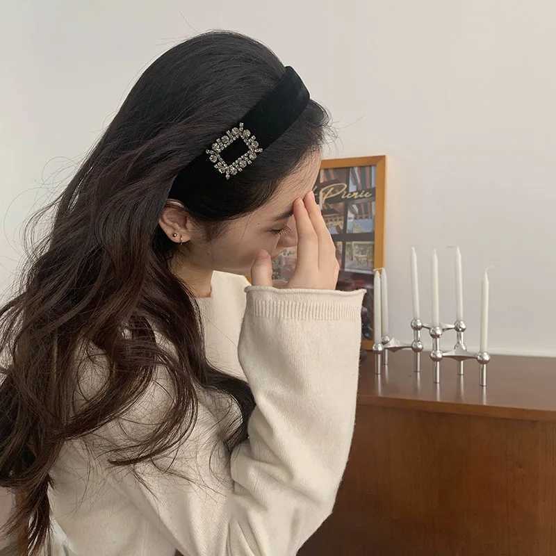 Korean Style Ladies Rhinestone Velvet Headband Female Face Wash Minimalistic Hairhoop Advanced Daily Headhoop Hair Accessories D260326