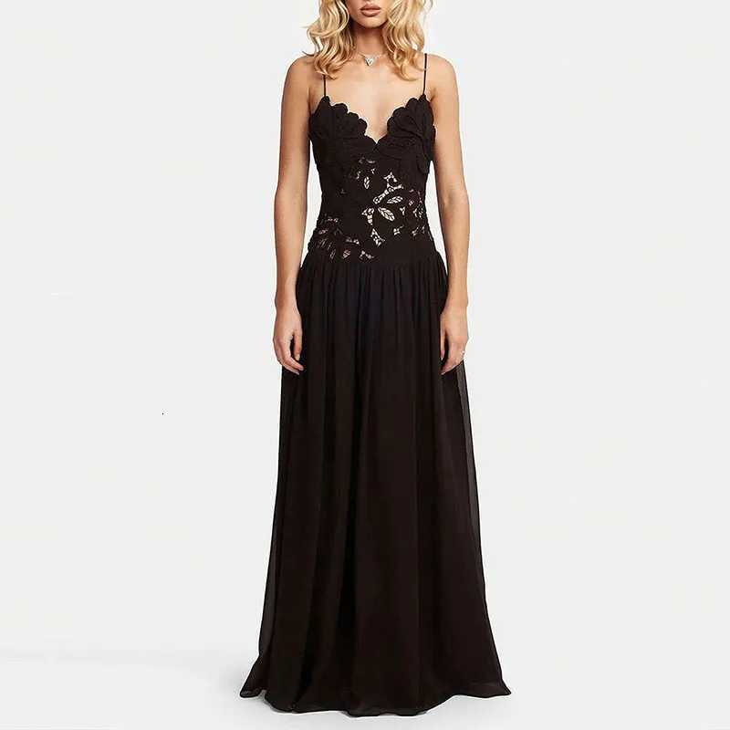 Elegant Pure Color Chiffon Dress Sexy Lace Spliced Mesh Pleated Evening Dress Fashion Hollow Out Sleeveless Halter Banquet Dress X260326